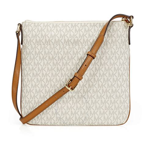 michael kors 32s7gbfc2v|Michael Kors Bedford Signature Flat Crossbody Vanilla .